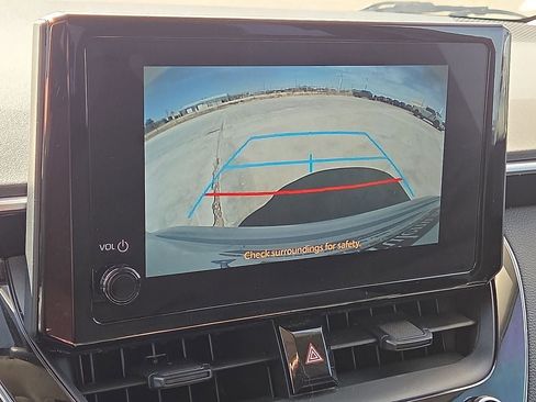 Used 2024 Toyota Corolla LE FWD image 25