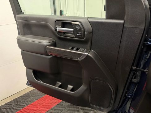 Used 2022 Chevrolet Silverado 2500 LTZ w/ LTZ Convenience Package AWD/4WD image 34