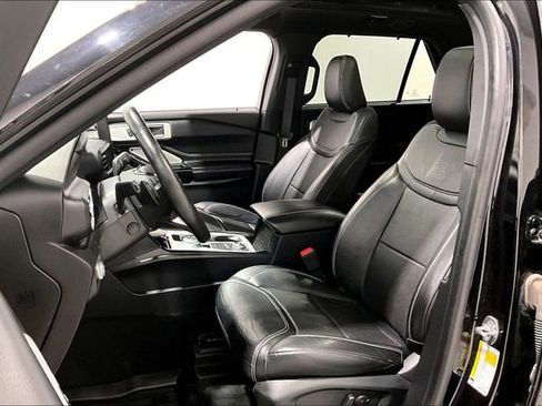 Used 2021 Ford Explorer ST w/ ST Street Pack image 22