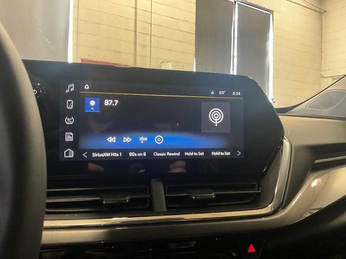 New 2026 Chevrolet Trax ACTIV w/ Driver Confidence Package FWD image 18