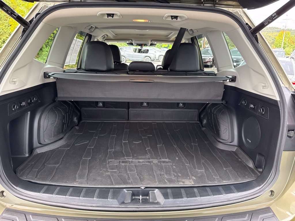Used 2024 Subaru Forester Limited AWD/4WD image 13