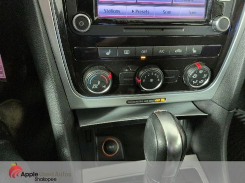 Used 2013 Volkswagen Passat 2.5 SE FWD image 18