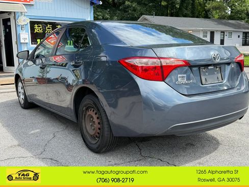 Used 2017 Toyota Corolla L FWD image 3