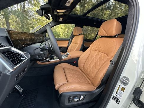 New 2026 BMW X7 xDrive40i image 13