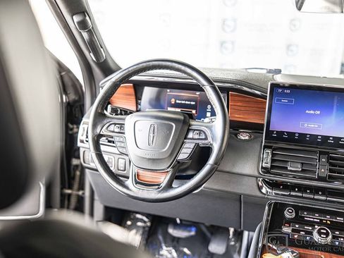 Used 2024 Lincoln Navigator L Reserve image 39