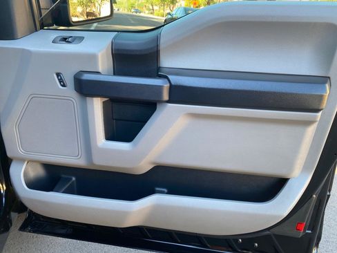 Used 2017 Ford F150 XL w/ Equipment Group 101A Mid RWD image 47