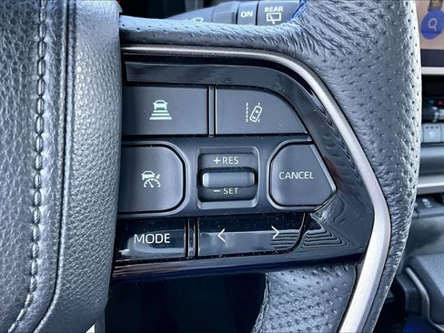 Used 2026 Toyota Sequoia Platinum image 22