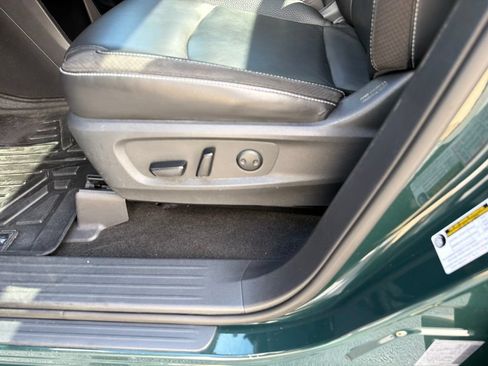 Used 2022 Nissan Pathfinder SL w/ SL Premium Package FWD image 46