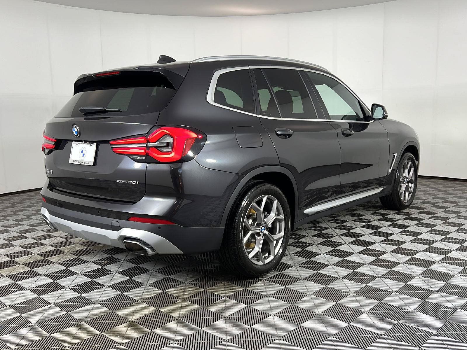 Used 2023 BMW X3 xDrive30i w/ Premium Package w/ZPA AWD/4WD image 5