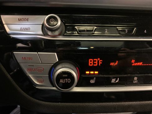 Used 2021 BMW X3 xDrive30i w/ M Sport Package image 44