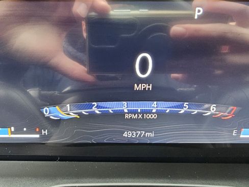 Used 2023 Jeep Grand Cherokee L Laredo image 38