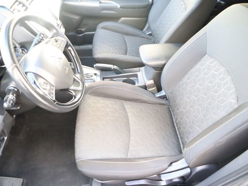 Used 2020 Mitsubishi Outlander Sport SE image 27