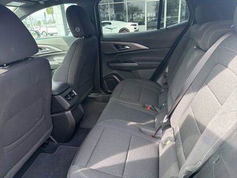 Used 2025 Chevrolet Equinox EV LT image 8