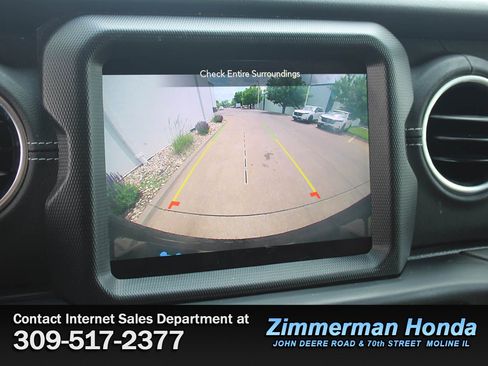 Used 2022 Jeep Wrangler Unlimited Sahara w/ Cold Weather Group AWD/4WD image 22