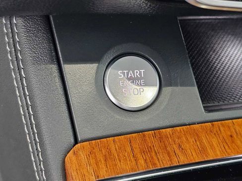 Used 2023 Audi Q5 e Premium Plus w/ Premium Plus Package image 29