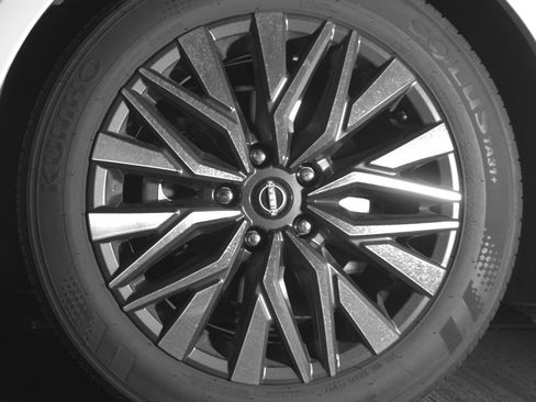 Used 2025 Nissan Altima 2.5 SV image 12