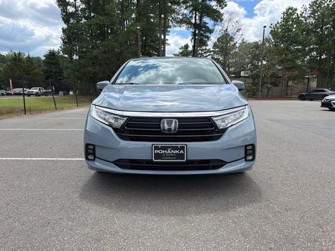 Certified 2024 Honda Odyssey Touring image 3
