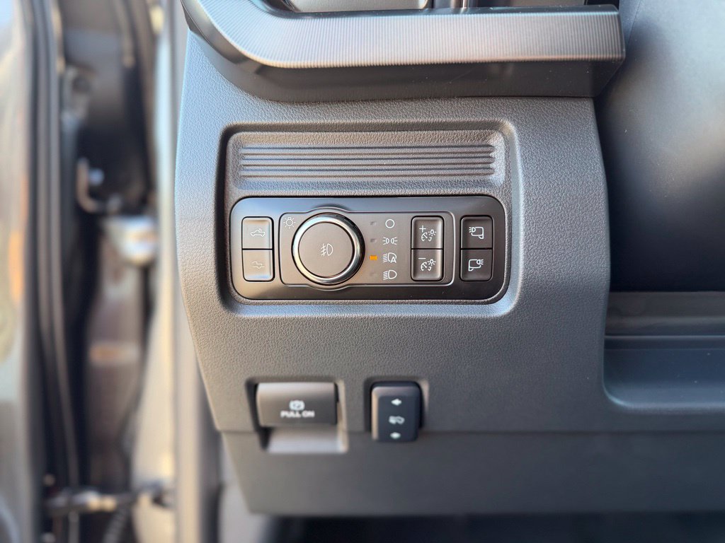 New 2026 Ford F250 Platinum AWD/4WD image 27