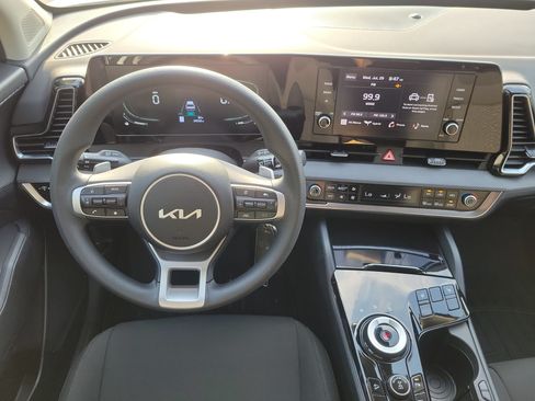Certified 2024 Kia Sportage LX AWD/4WD image 18