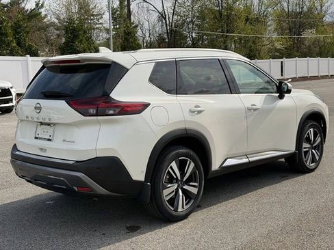 Used 2023 Nissan Rogue SL w/ SL Premium Package image 7