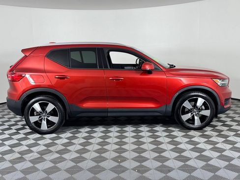 Used 2019 Volvo XC40 T5 Momentum AWD/4WD image 4