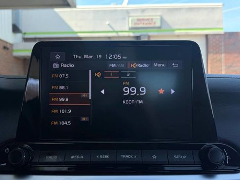 Used 2022 Kia Forte LXS w/ LXS Technology Package FWD image 8