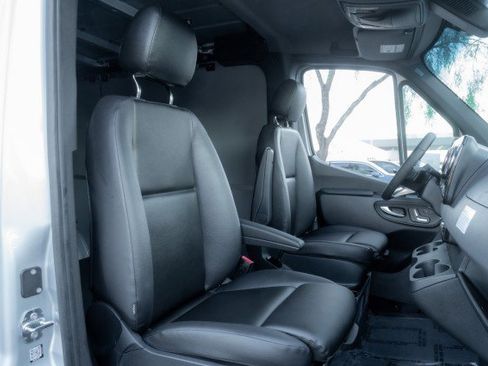 New 2026 Mercedes-Benz Sprinter 2500 image 17
