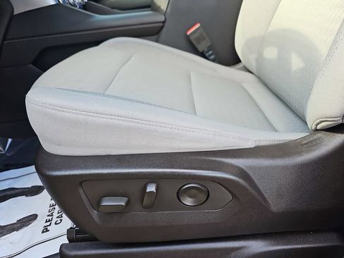 Used 2022 GMC Yukon XL SLE w/ Gmc Pro Safety Plus Package RWD image 34