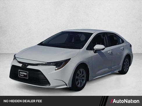 Used 2024 Toyota Corolla LE FWD image 1