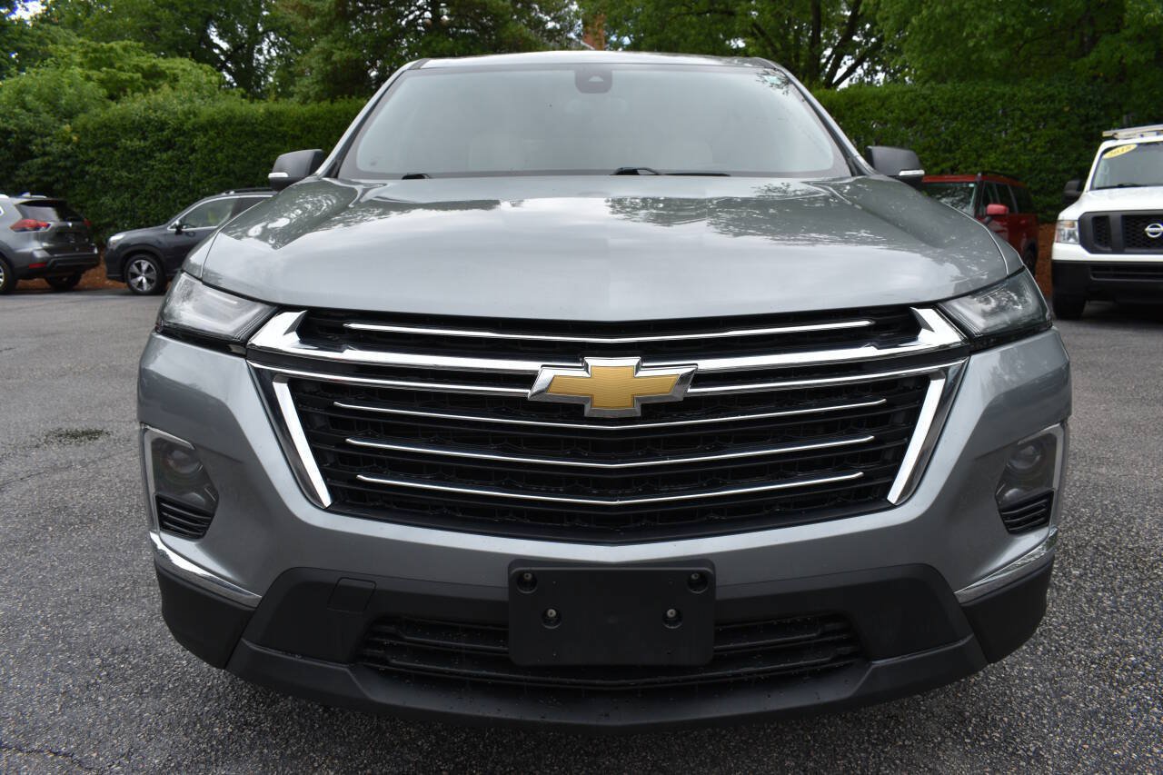 Used 2023 Chevrolet Traverse LT w/ LPO, Cargo Package AWD/4WD image 5