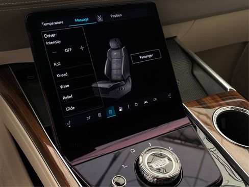 New 2025 Cadillac Escalade ESV Sport Platinum image 32