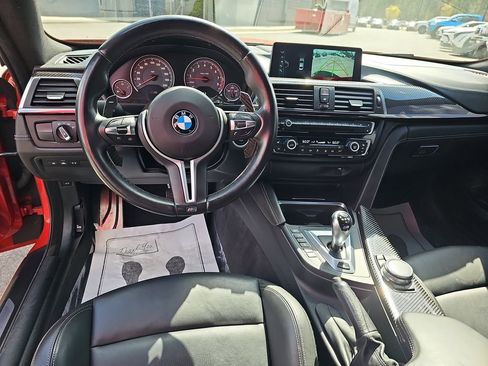 Used 2017 BMW M4 Coupe image 18