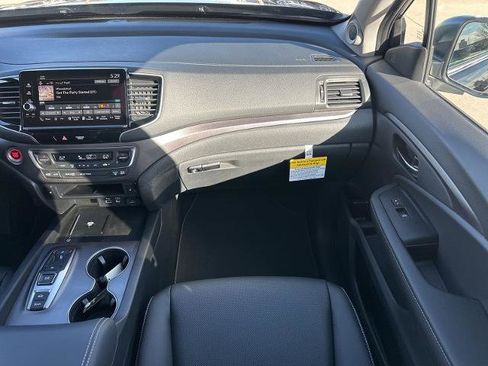 New 2025 Honda Ridgeline RTL image 34