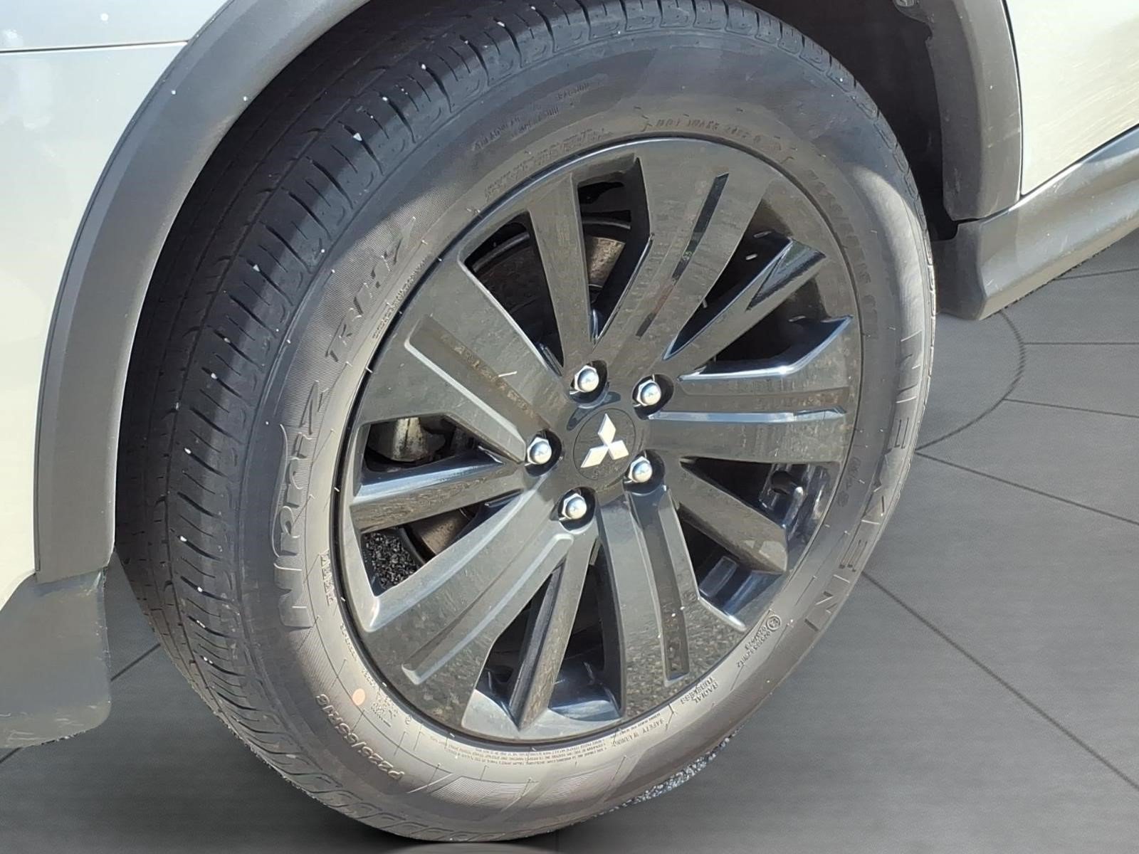Used 2025 Mitsubishi Outlander Sport AWD image 5