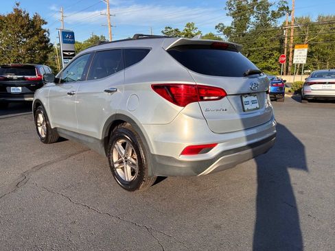 Used 2018 Hyundai Santa Fe Sport w/ 2.4L Value Package 02 FWD image 5