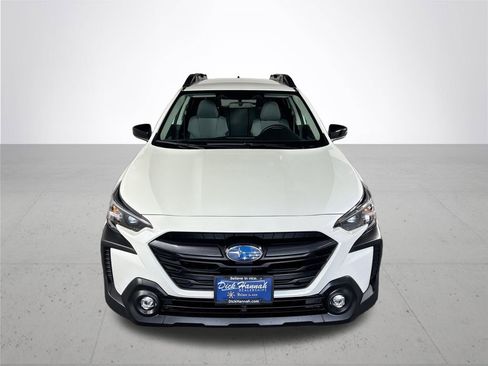 Used 2023 Subaru Outback Premium image 3