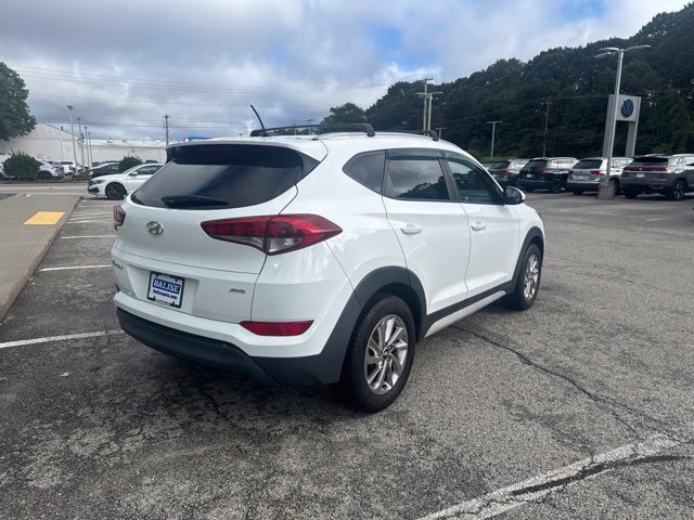 Used 2017 Hyundai Tucson SE w/ SE Popular Package 02 AWD/4WD image 3