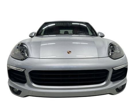 Used 2017 Porsche Cayenne Platinum Edition AWD/4WD image 9