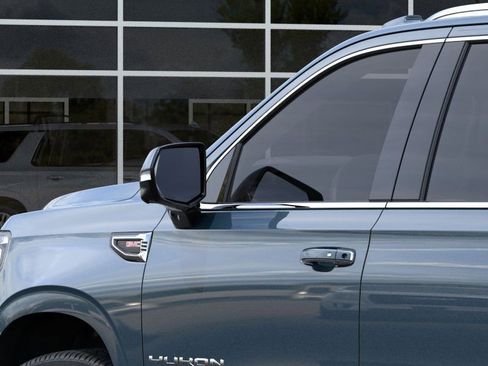 New 2026 GMC Yukon XL Elevation w/ LPO, Floor Liner Package image 12