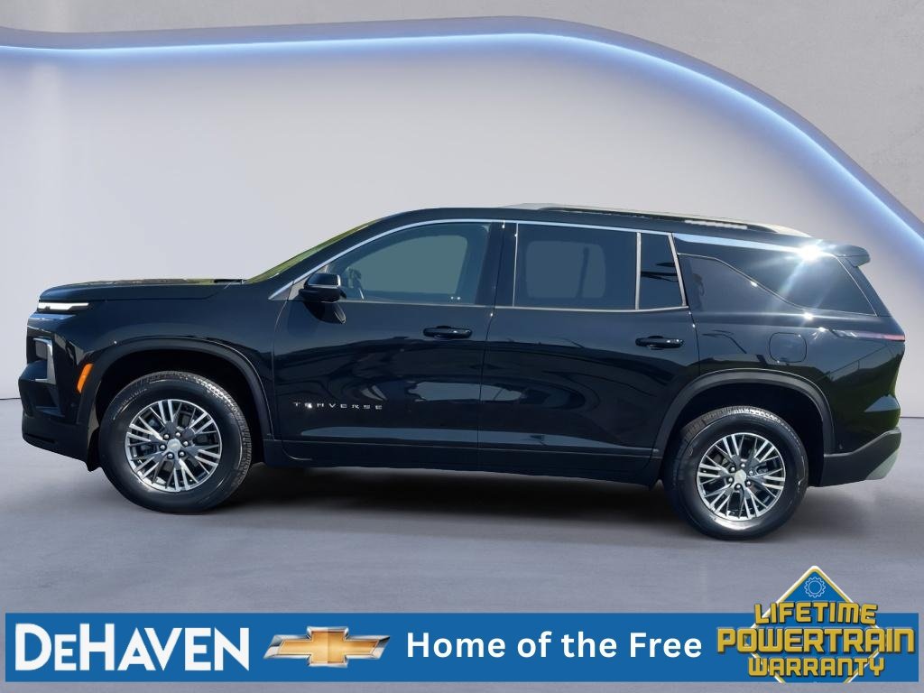 Used 2024 Chevrolet Traverse LT w/ Enhanced Driving Package FWD image 3