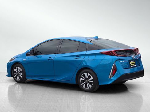 Used 2017 Toyota Prius Prime Advanced image 6