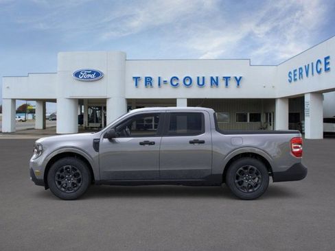 New 2025 Ford Maverick XLT image 3