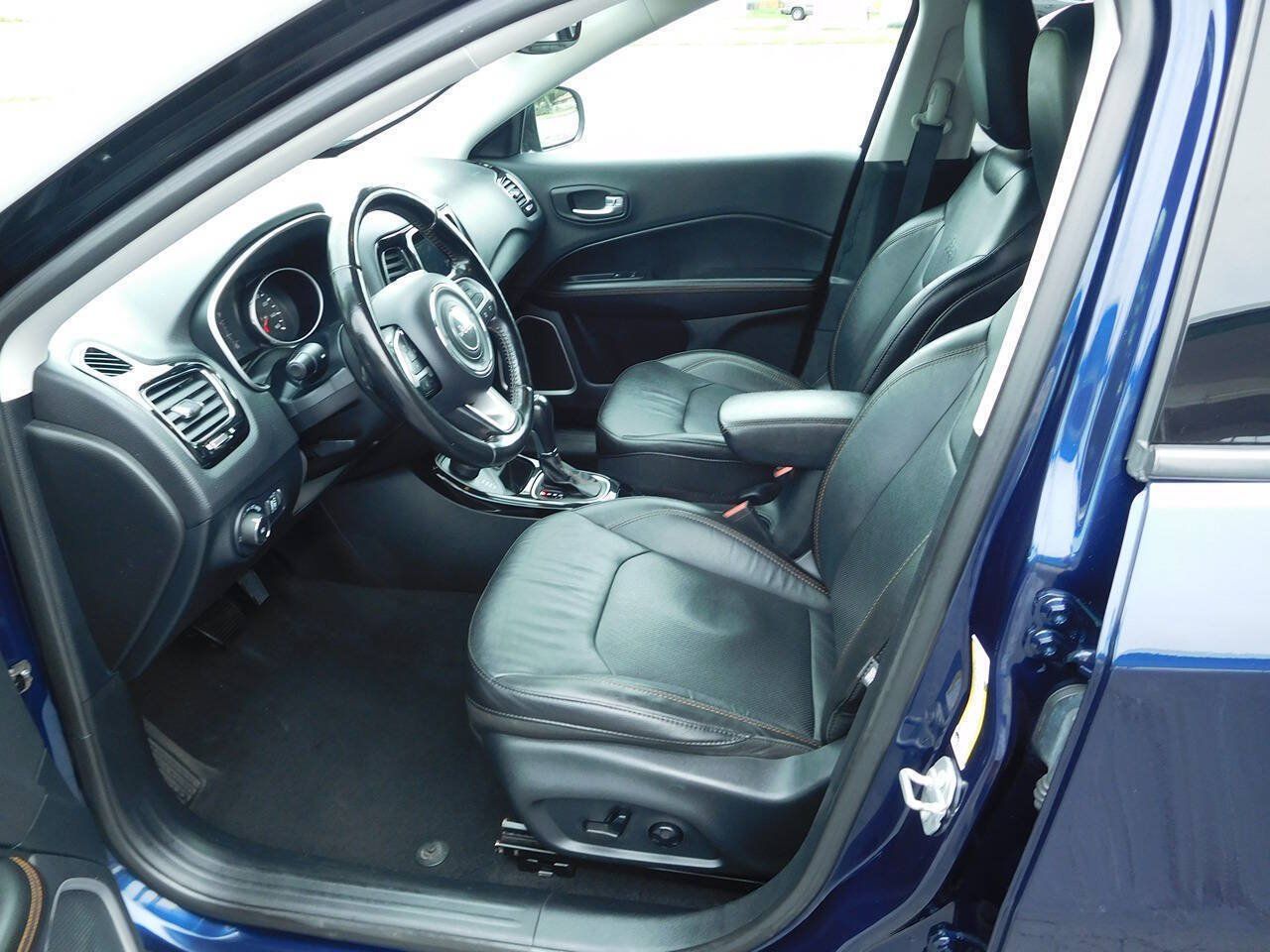 Used 2021 Jeep Compass Limited AWD/4WD image 10