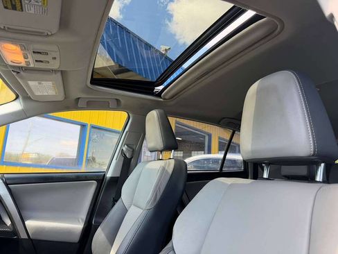 Used 2014 Toyota RAV4 Limited AWD/4WD image 15