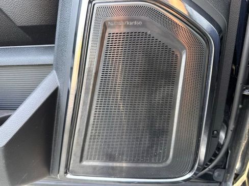 Used 2024 RAM 2500 Limited AWD/4WD image 32