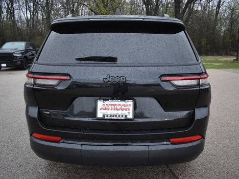 Used 2021 Jeep Grand Cherokee L Laredo image 7