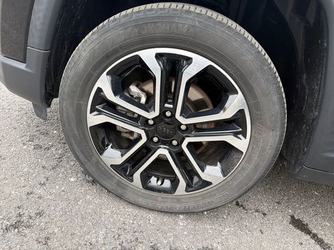 Certified 2022 Jeep Compass Limited image 26