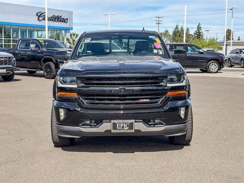 Used 2018 Chevrolet Silverado 1500 LT w/ All Star Edition image 6