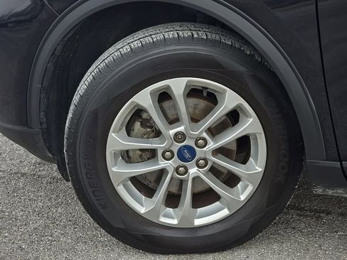 Used 2021 Ford Escape SE w/ Cold Weather Package image 10