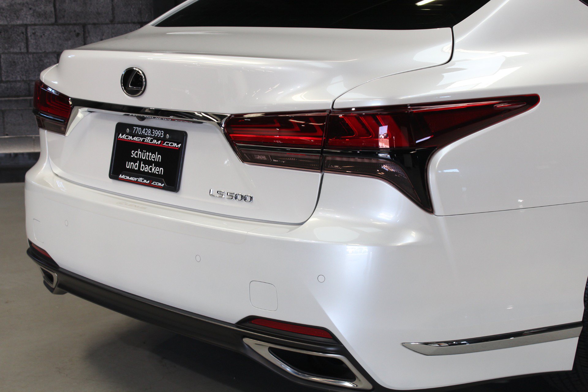 Used 2022 Lexus LS 500 w/ Interior Upgrade Package RWD image 17